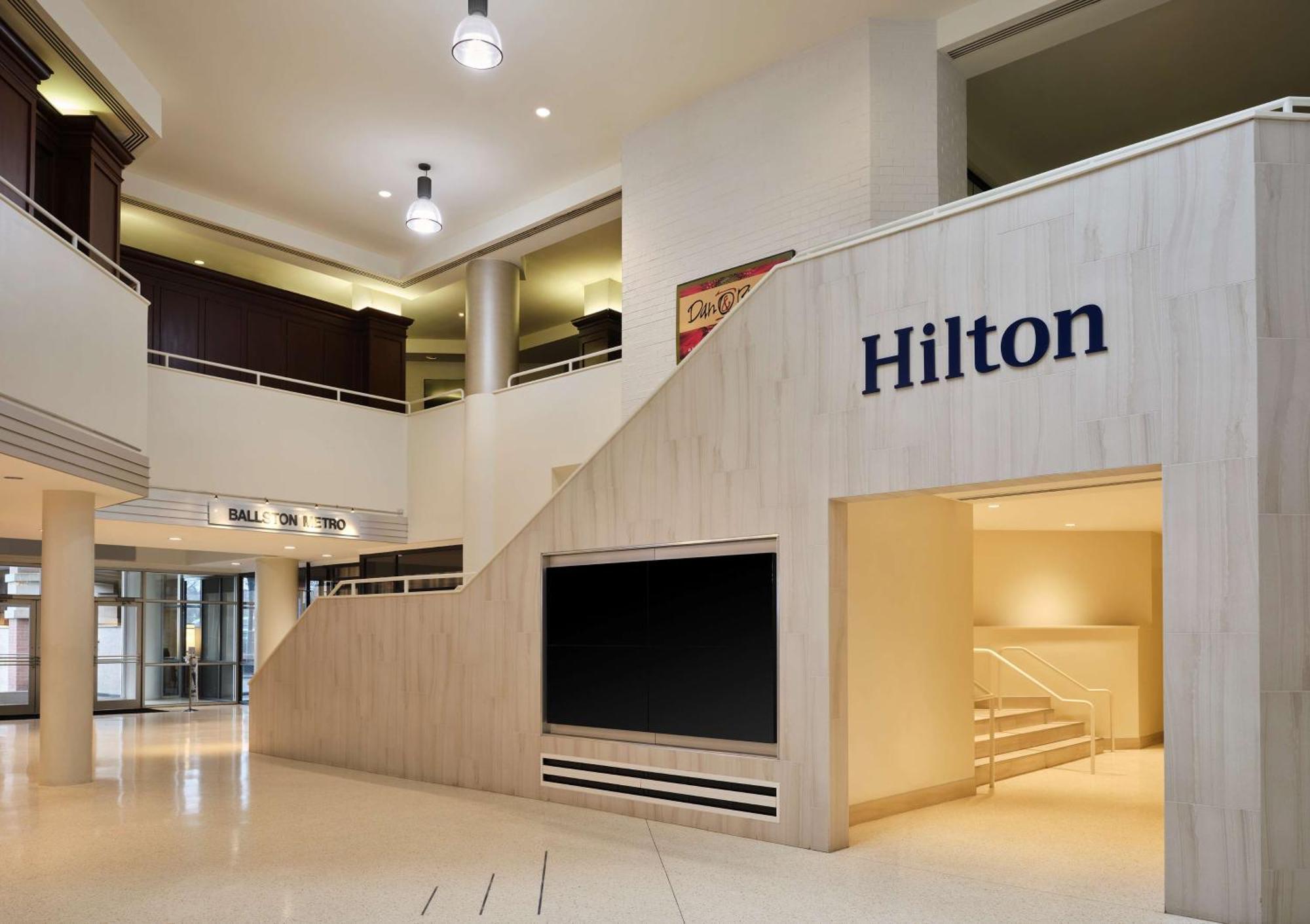 Hilton Arlington Hotel Buitenkant foto
